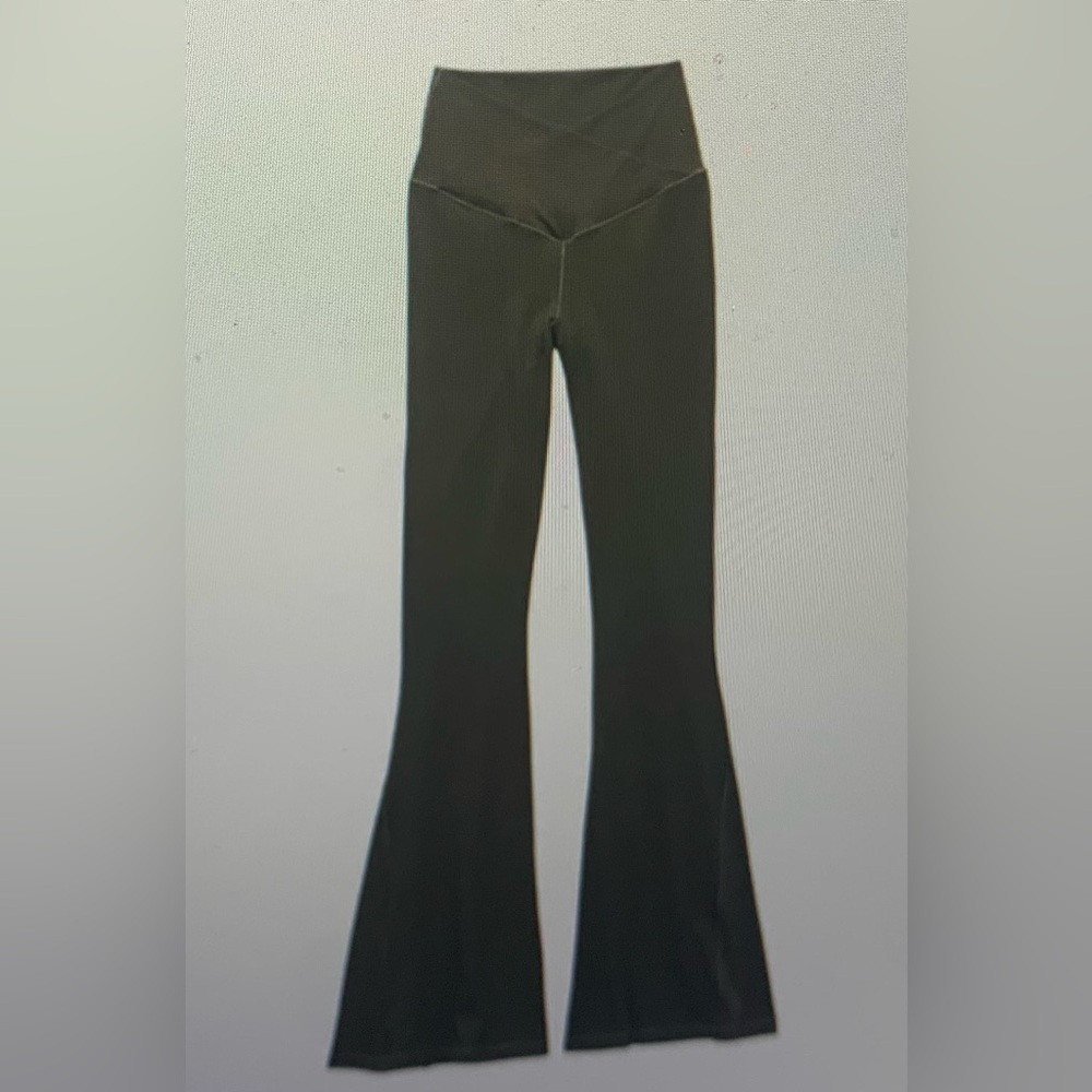 Offline by Aerie Real Me Super Flare HI- Rise Legging Size XS/TP